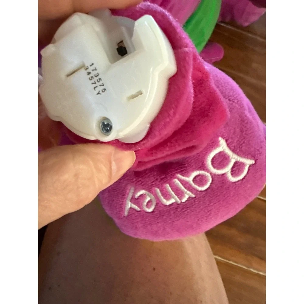 Barney the Dinosaur‎ Plush 24